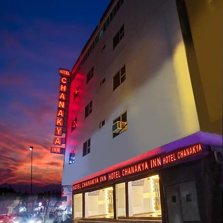 Airport Hotel Chanakya Neu-Delhi Exterior foto