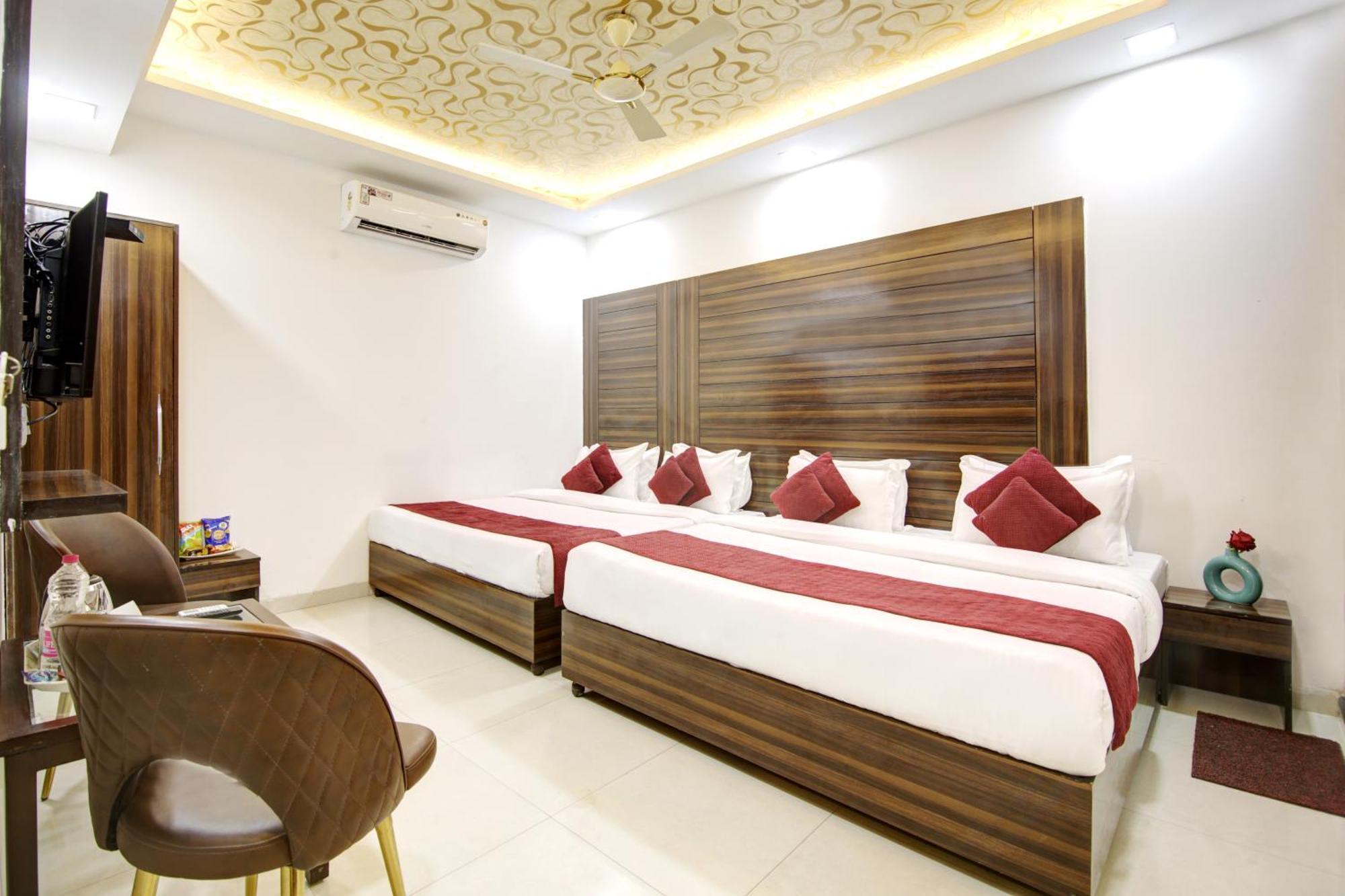 Airport Hotel Chanakya Neu-Delhi Exterior foto