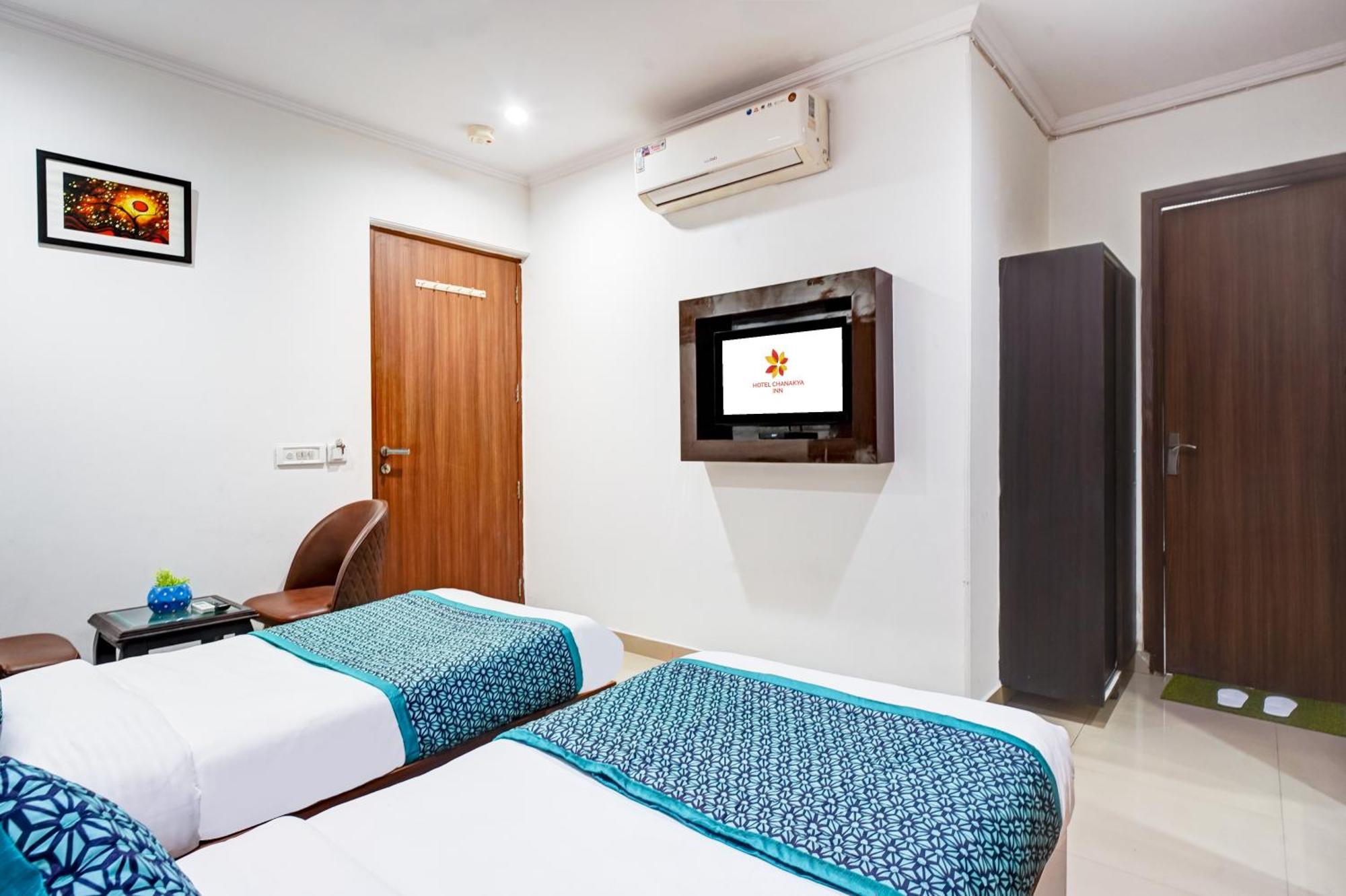 Airport Hotel Chanakya Neu-Delhi Exterior foto